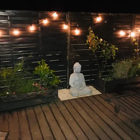 أبارتمنت لا بيرل نوار آجد