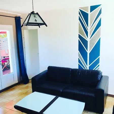 La Perle Noire Apartment *